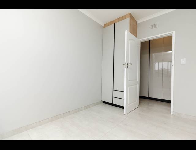 3 BEDROOM FLAT TO LET IN WARNER BEACH